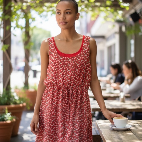 Red Sleeveless Draw String Dress, Like New ! - Picture 6 of 7